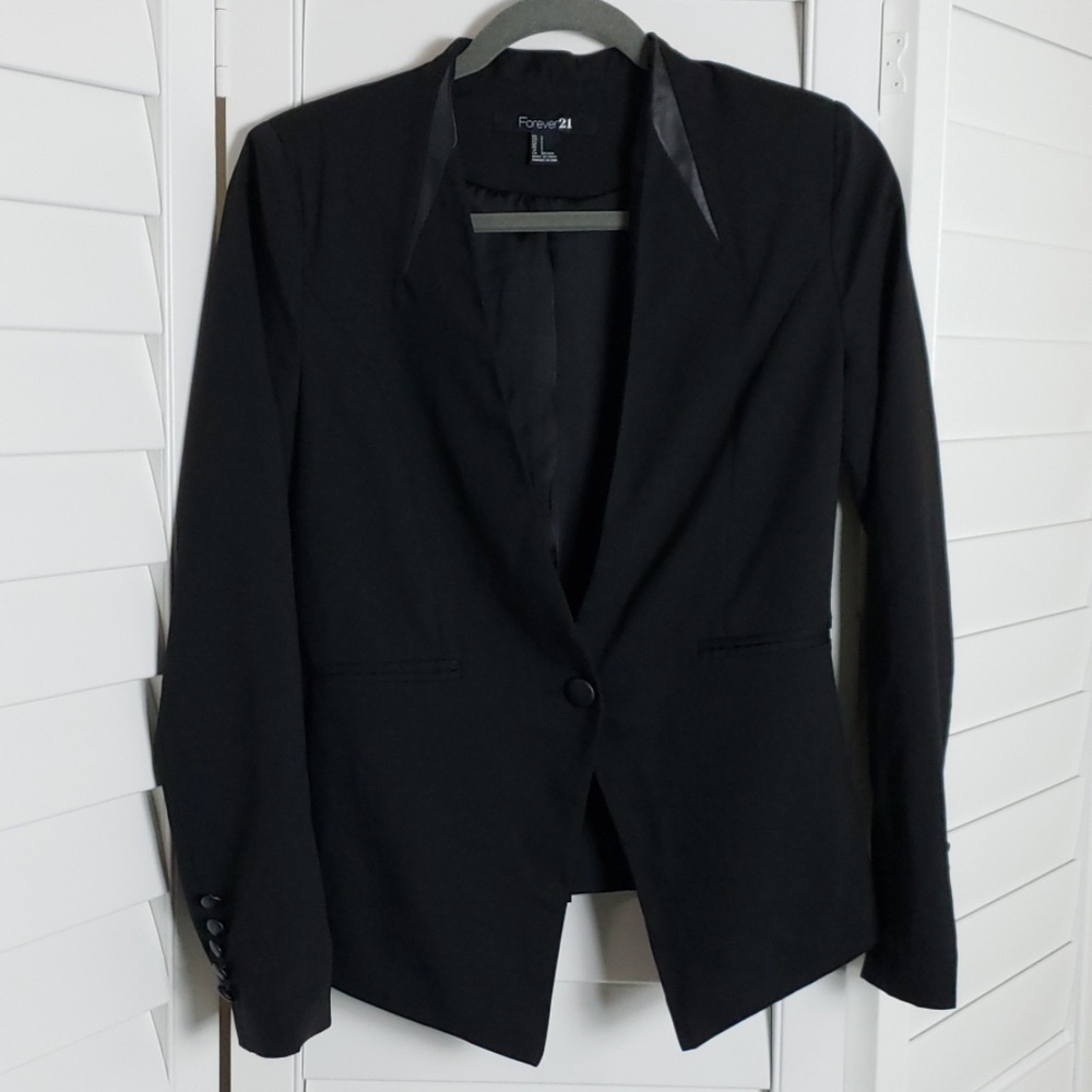 Forever 21 Black Blazer